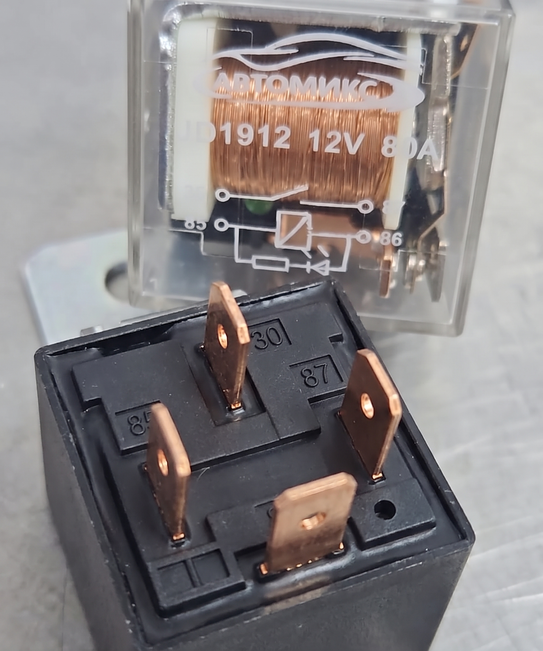 Реле силовое 4-контактное 12V Максимальный ток: 80A